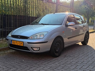 Ford Focus 1.6-16V Futura grijs 2004 AIRCO|TREKHAAK|NAP|APK