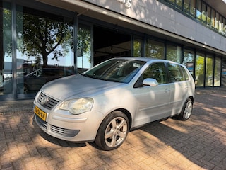 Volkswagen Polo 1.4-16V Turijn|Nieuwe Apk| Nieuwe Vredestein banden