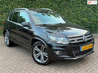 Volkswagen Tiguan 2.0 TSI 4motion R-line | Pano | Trekhaak | Cruise | Stoelverwarming