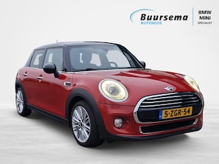 Mini Cooper 1.5 Chili Bns | 69.000km NAP | Automaat | Led-koplampen | Profesional Navigatie | Sport lederen interieur |