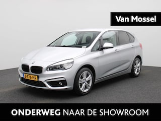 BMW 2-serie Tourer 225i xDrive | ELEKTRISCHE BESTUURDERSSTOEL MET GEHEUGEN | | NAVIGATIE | ACHTERUITRIJCAMERA | HEAD-UP DISPLAY | STOELVERWARMING | PARKEERSENBSOREN VOOR + ACHTER | PARKEERASSISTENT | LED |