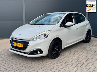 Peugeot 208 1.2 PureTech / Navi / Nap / Nw riem