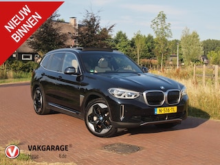 BMW iX3 High Executive 80 kWh | Panoramadak | Head-Up Display | Harman Kardon | Sfeerverlichting | ACC | Apple Carplay |