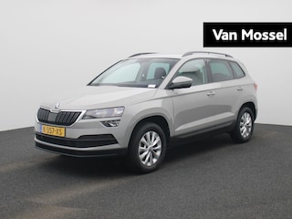 Skoda Karoq 1.5 TSI ACT Business Edition | AUTOMAAT | STOELVERWARMING | NAVIGATIE | PARKEERSENSOREN ACHTER | 16" VELGEN |