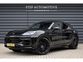 Porsche Cayenne 3.0 E-Hybrid Sport Design Carbon | Pano | Bijrijdersdisplay | ACC | Bose | 18-voudig Stoelen | 22'' Wielen |