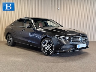 Mercedes-Benz C-klasse 300e Avantgarde-PANORAMA-CAMERA-DODE HOEK-APPLE CARPLAY-COMPLEET