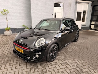 Mini Mini/Cabrio/Clubman/Countryman 2.0 S | VOLLEDIG JCW | PANO | LEER | CAMERA |