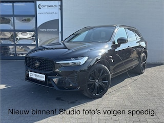 Volvo XC60 2.0 T6 Plug-in hybrid AWD Ultra Black Edition Long Range | Zwenkbare trekhaak | Panorama dak | Stoelverkoeling+Massage | Blis | Memory |