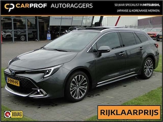 Toyota Corolla Touring Sports 1.8 Hybrid First Edition . Pano . Schuifdak . Led.