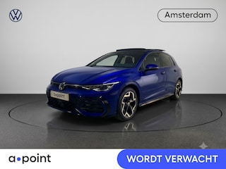 Volkswagen Golf 1.5 eTSI R-Line Edition 150 pk Automaat (DSG) | Verlengde garantie | Navigatie | Panoramadak | Parkeersensoren (Park assist) | Rondomzicht camera | Autom. airco (3 zones) | R-Line |