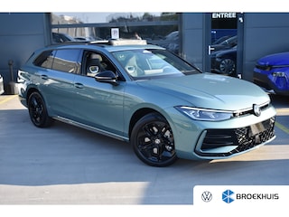 Volkswagen Passat Variant 1.5 TSI eHybrid 272PK R-Line | Schuif-kanteldak | 360 camera | Head-up display | IQ Drive | Wegklapbare trekhaak | Business Premium Pakket | VERLENGDE GARANTIE