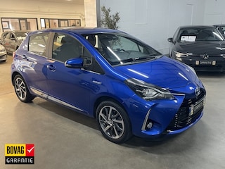 Toyota Yaris 1.5 Hybrid Bi-Tone