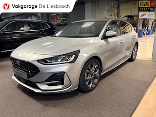 Ford Focus 1.0 EcoBoost Hybrid ST Line / automaat / stuur en stoel verwarming / led