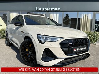 Audi e-Tron Quattro S line/Pano/B&O/Nachtzicht/96%SOH/Krijt Audi e-tron Quattro S line/ Pano/ B&O/ Nachtzicht/ Krijt