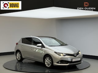 Toyota Auris 1.8 Hybrid Dynamic | Cam achter | Lm  op All weather | Dealer onderhouden | NL auto