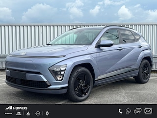 Hyundai Kona Pure Edition 64.8 kWh / €1500,- Voordeel / Uit Voorraad Leverbaar / Stoel- & Stuurverwarming / Achteruitrijcamera / Parkeersensoren Voor + Achter / Dynamische Navigatie / Climate Control / Adaptive Cruise Control /