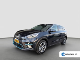 Kia Niro e-Niro DynamicPlusLine 204pk 64 kWh | Camera | Carplay | Schuifdak | Adaptive Cruise | 17" Velgen | Halfleder | Stoel/Stuurverwarming | Metaallak | DAB |