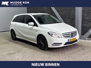 Mercedes-Benz B-klasse 200 Ambition | Trekhaak | Bi-Xenon | Parkeersensoren | Navigatie | Cruise Control | Getint Glas