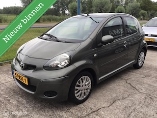 Toyota Aygo 1.0-12V Aspiration Green