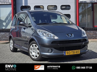 Peugeot 1007 1.6-16V Sesam Sporty Automaat/Airco/Trekhaak