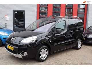 Peugeot Partner 1.6 XT , AIRCO, PANO DAKJ , TREKHAAK