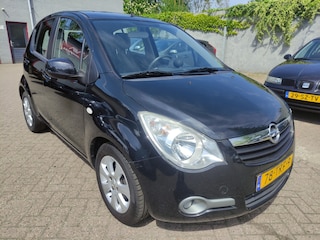 Opel Agila 1.0 Edition Airco, Lichtmetalen velgen.