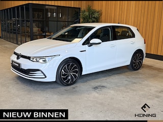 Volkswagen Golf 1.5 TSI Life Navi. Apple-carplay. PDC. Adaptive-cruise, 82500 KM met NAP