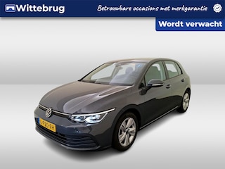 Volkswagen Golf 1.5 TSI Life Business / Navigatie / Parkeersensoren / Trekhaak afn. / LED verlichting / Clima / El verst. stoelen TRANS