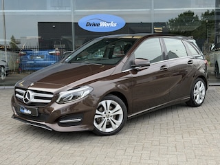 Mercedes-Benz B-klasse 180 Ambition | LED | Key-less | Camera | PDC | NAVI | Trekhaak |  Interesse, Proefrit? Bel of app met: 06-24 28 28 42 / 06-42130156