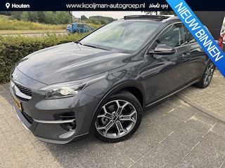 Kia XCeed 1.5 T-GDI MHEV DynamicPlusLine Style Pack Schuif/Kanteldak, Navigatie, Stoel/Stuurverwarming, Elektrische Achterklep, Draadloos Opladen, Enz...
