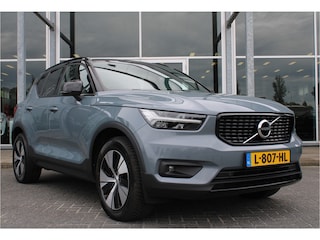 Volvo XC40 T4 211PK Automaat Recharge R-Design Expression | Schuif/kanteldak | Trekhaak | Adapt. Cruise | Camera + PDC | DAB | Verw. Voorruit |