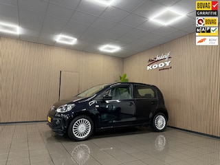 Volkswagen Up 1.0 high up! BlueMotion * 66.808 km + NAP / Navigatie / Bluetooth / LM Velgen / NL Auto *
