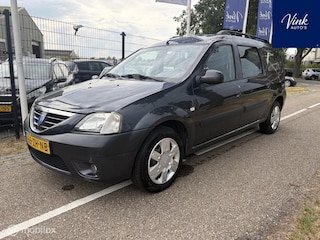 Dacia Logan 1.6-16V Blackline 7p. | APK 5-2027 | Airco | 7 Persoons !