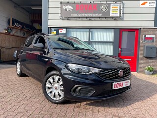 Fiat Tipo Stationwagon 1.4 T-Jet 16v Business Lusso Black edition