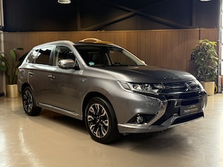 Mitsubishi Outlander 2.0 PHEV instyle AUTOMAAT | LEER | MOOISTE VAN NEDERLAND