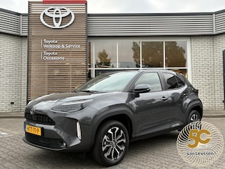 Toyota Yaris Cross Hybrid 115 DYNAMIC NL-AUTO STOEL/STUURVERW BLIND SPOT PARK-SENSOREN NAVI CAMERA APPLE/ANDROID 17'' LM-VELGEN CLIMA AD-CRUISE KEYLESS