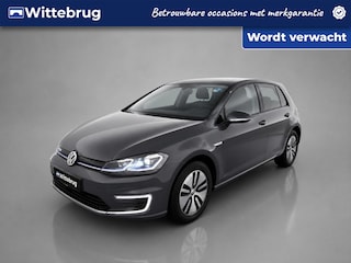 Volkswagen Golf E-DITION / Digitaal dashboard / Navigatie / App connect / Camera / Parkeersensoren V+A /