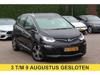 Opel Ampera-e Business executive 60 kWh / Camera / Leder / Navigatie / Keyless / 17'' / Stoelverwarming V+A / Stuurverwarmd / Dodehoek / DAB / Cruise Control