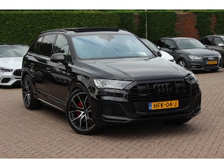 Audi Q7 60 TFSI e quattro Competition / Trekhaak / Panoramadak / 360Camera / Head-up / Softclose / Luchtvering / 22'' / Keyless / Matrix LED / Carbon intr. / Stoelventilatie+Verwarming / Stuurverwarming / Bose / Dodehoek / DAB /