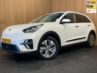 Kia Niro E-Niro DynamicPlusLine 39 kWh|100% SOH|1/2 LEDER|DAKJE|ACC|STOEL+STUURVERW.|CARPLAY|CAMERA|CLIMA+CRUISE|VESS|NAP|NL|INCL.BTW|