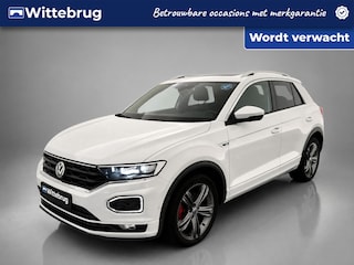 Volkswagen T-Roc 1.5 TSI Sport Business R / Digitaal dashboard / Pano / App connect / Navigatie / Camera / Parkeersensoren V+A / Lichtemetaal 18 inch /