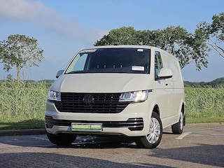 Volkswagen Transporter 2.0 TDI T6.1 150Pk L2H1 Autm