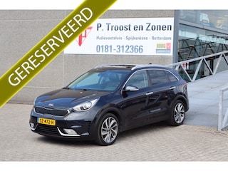 Kia Niro 1.6 GDi Design Edition Panoramadak! Apple carplay/Achteruitrijcamera/Stoelverwarming/Stuurverwarming/Lane assist/Cruise control/Parkeersenosren/Climate control
