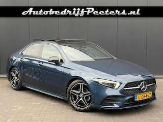 Mercedes-Benz A 200 AMG Nightpakket Pano Leder Sfeerlicht Camera Memory NL-auto