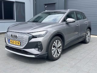 Audi Q4 45 quattro Advanced edition 77 kWh TREKHAAK LED SPORTSTOELEN