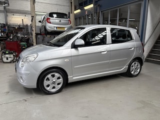 Kia Picanto 1.1 First Edition