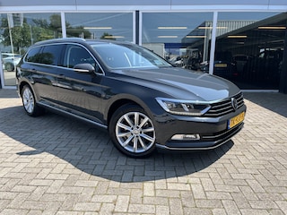 Volkswagen Passat Variant 1.4 TSI ACT Highline Automaat / Carplay / ACC / HUD / Virtual Display / Stoelverwarming