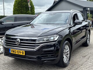 Volkswagen Touareg 3.0 TDI Grijs Kenteken Bedrijfsauto 2019 Trekhaak 3500KG X5 Q7