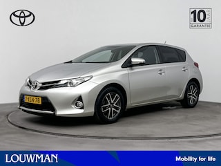 Toyota Auris 1.6 Trend | 1300kg trekgewicht | Stoelverwarming | Parkeercamera |