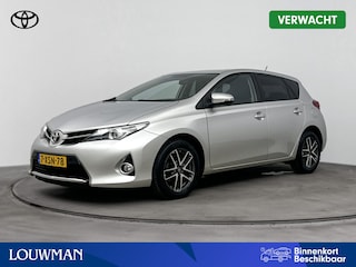 Toyota Auris 1.6 Trend | 1300kg trekgewicht | Stoelverwarming | Parkeercamera |
